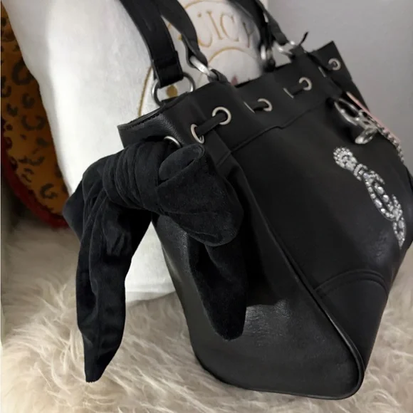 Juicy couture Y2K tote bag with a bow and bling bling ๐ New with tags! ๐ฅ๐ฅ๐ฅ๐ฅ - Picture 5 of 8